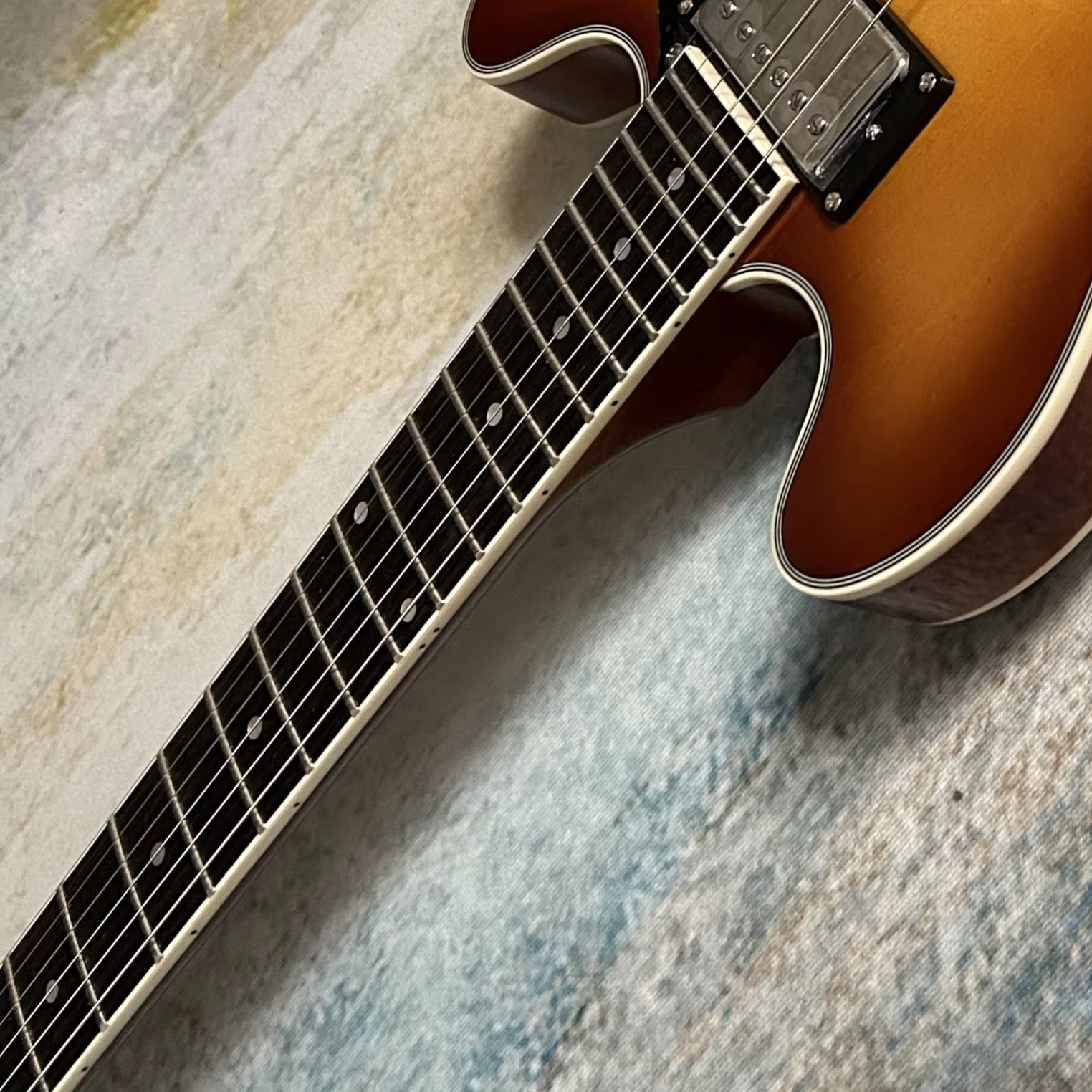 Guitarra Eléctrica Color Lemon - Dobro Resonator Guitar reseña y precio